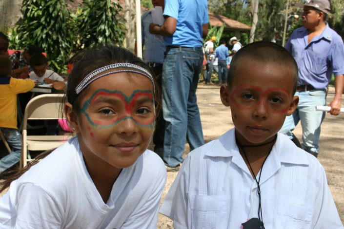 Elementary children learning about migratory birds at the festival. Photo by Kelly Triece